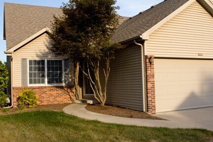 Building Photo - 1634 Frontier Dr