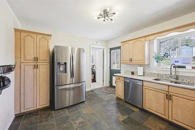 Building Photo - 1507 Briarwood Blvd