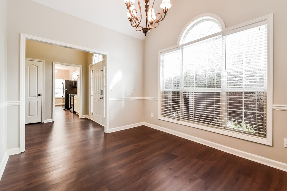 Building Photo - 1820 Towne Park Dr