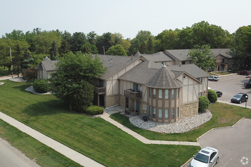 Alpine Slopes Apartments 4285 Alpenhorn Dr NW Comstock Park MI 49321