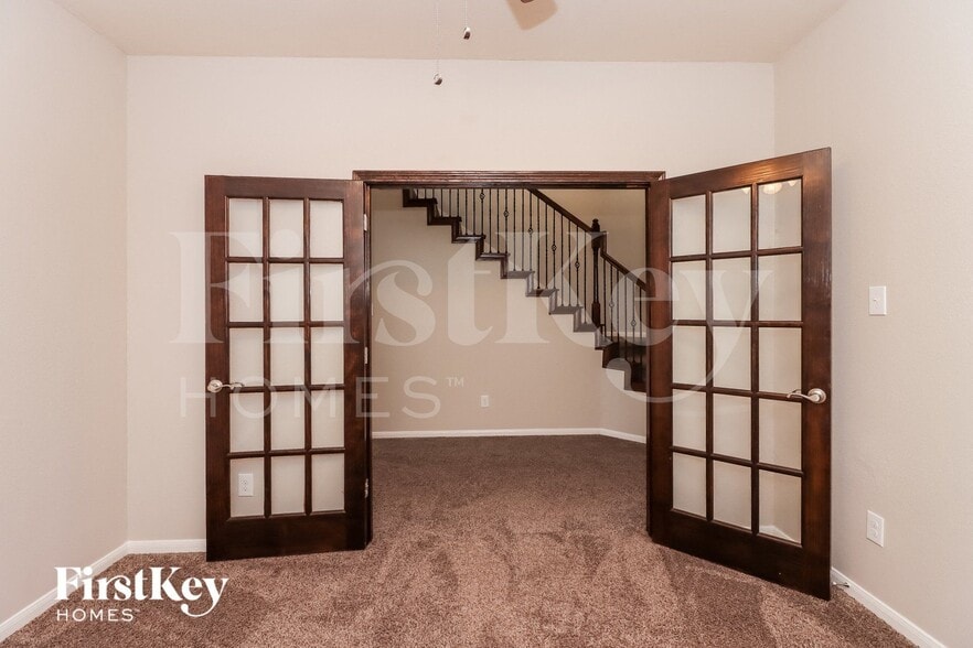 Building Photo - 10219 Sierra Grace Ln