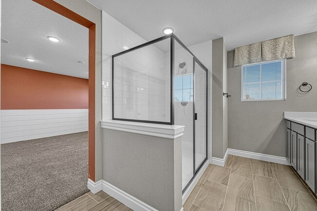 Building Photo - Former Model Home - Superb townhome in great location!