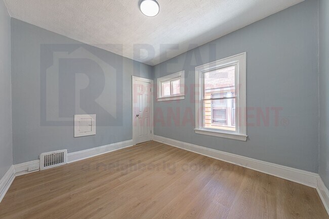 Building Photo - 3461 E 118th St