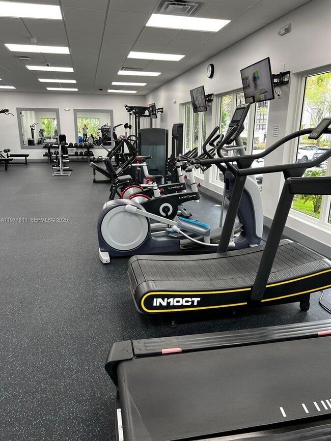 Building Photo - 17021 N Bay Rd