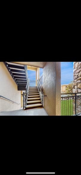 Building Photo - 901 Charo Pky