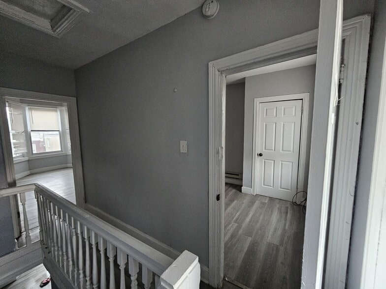 1st bedroom - 5210 Master St