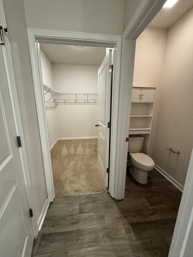 Building Photo - 4518 Sandstone Dr