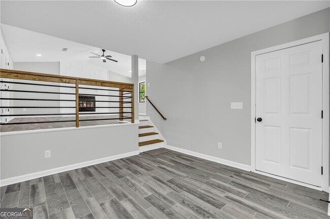 Building Photo - 5303 Kemper Pl