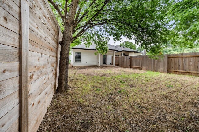 Building Photo - 1214 Vargas Rd