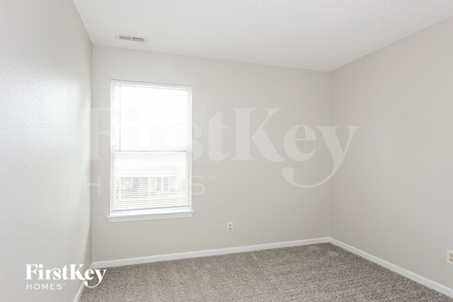 Building Photo - 1319 Freemont Ln