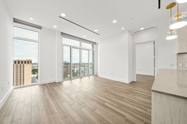 Building Photo - 123 Lexington Ave