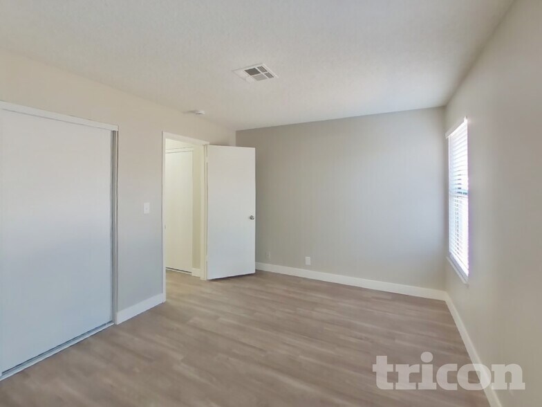 Building Photo - 2234 Heavenly View Dr