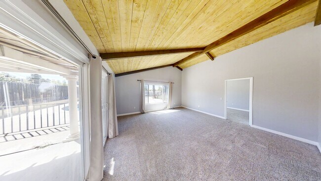 Building Photo - 35121 San Carlos St