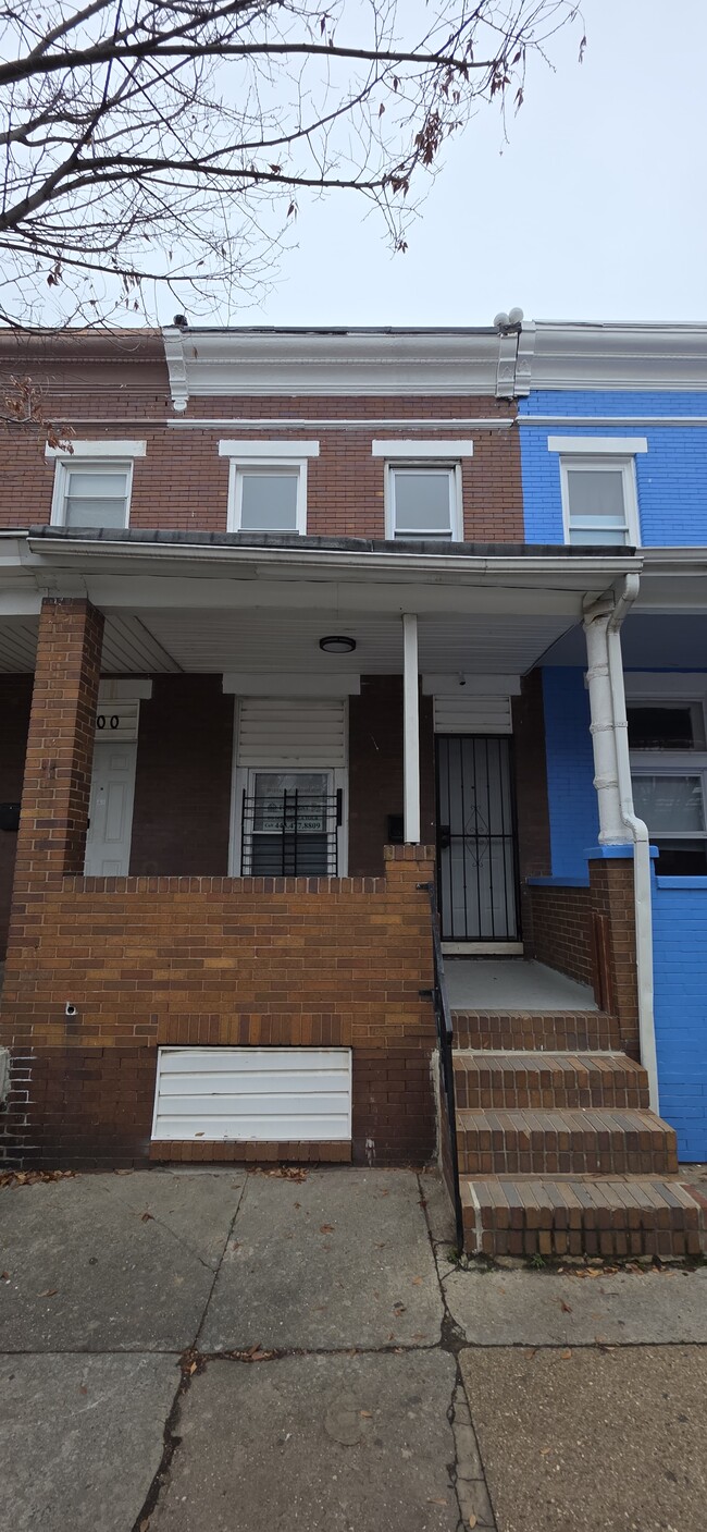 Building Photo - 502 N Curley St