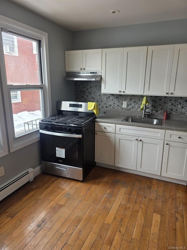 Building Photo - 238 Lawrence Ave