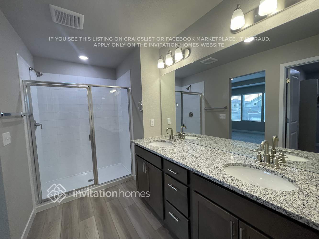 Building Photo - 13593 Arriba Dr