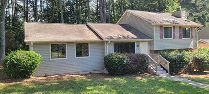 Building Photo - Three Bedroom Split Level Home/Unfinished ...