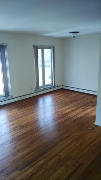 Building Photo - 422 Plateau Ave