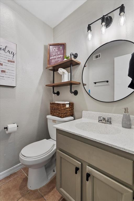 Building Photo - 200 Laurel Dr