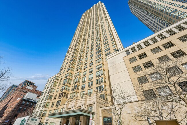 Building Photo - 88 Morgan St