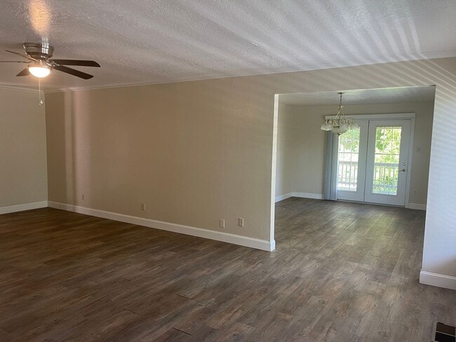 Building Photo - 7469 Gabor St