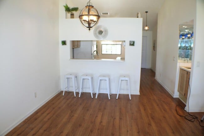 Building Photo - 1082 Keystone Dr