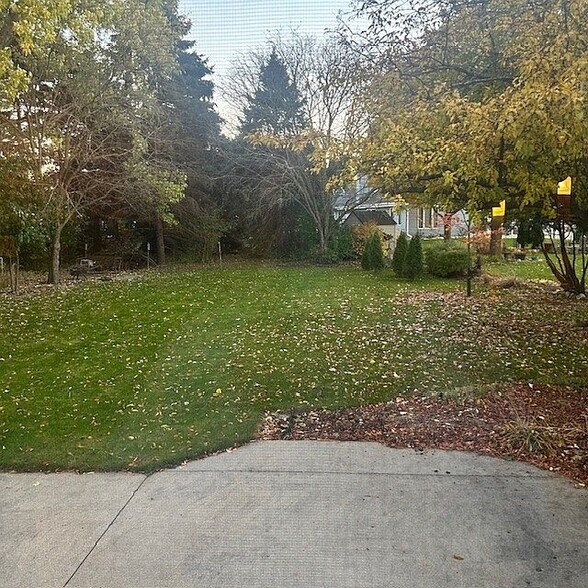 Building Photo - 629 Hawthorne Ln