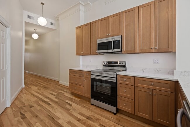 Building Photo - 2245 Eutaw Pl