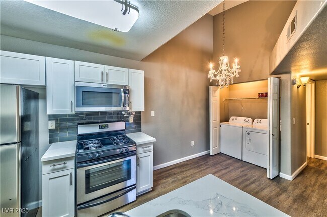 Building Photo - 2120 Ramrod Ave