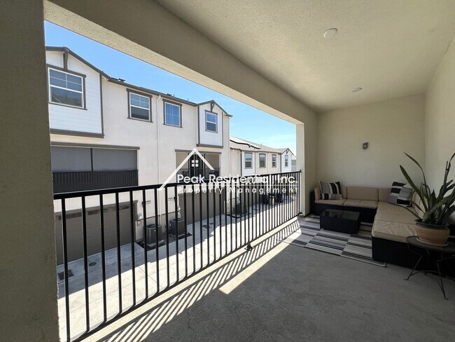 Building Photo - 3069 High Meadow Walk