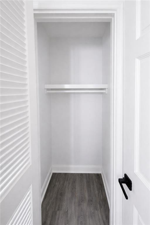 Building Photo - 71 E George St