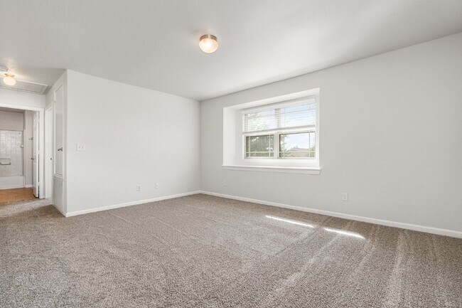 Building Photo - 5938 Cielo Ranch