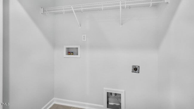 Building Photo - 2241 Horton Pk Dr