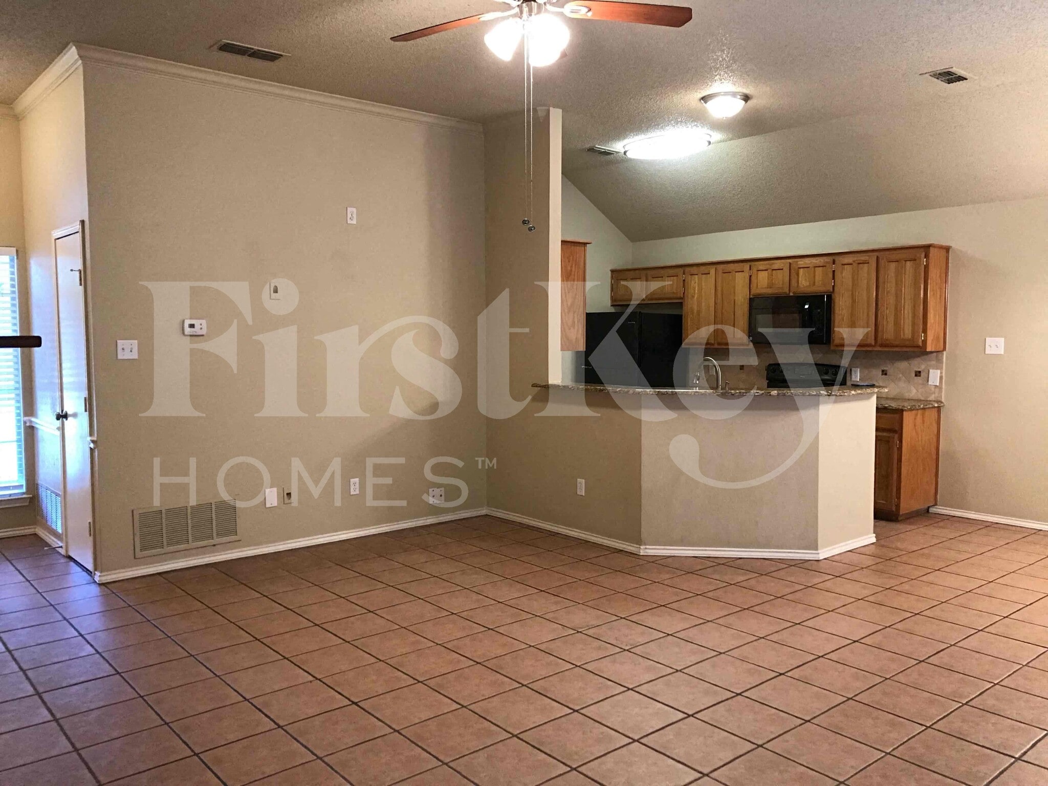 Building Photo - 1371 Gainsborough Way