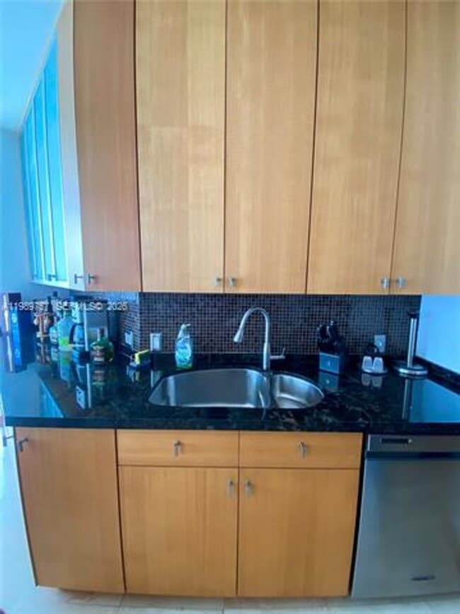 Building Photo - 6301 Collins Ave