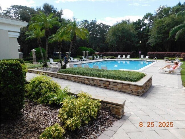 Building Photo - 6100 Stevenson Dr