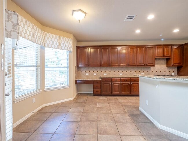 Building Photo - 5501 Fort Benton Dr