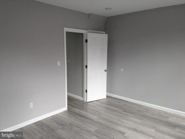 Building Photo - 178 W Hanover St