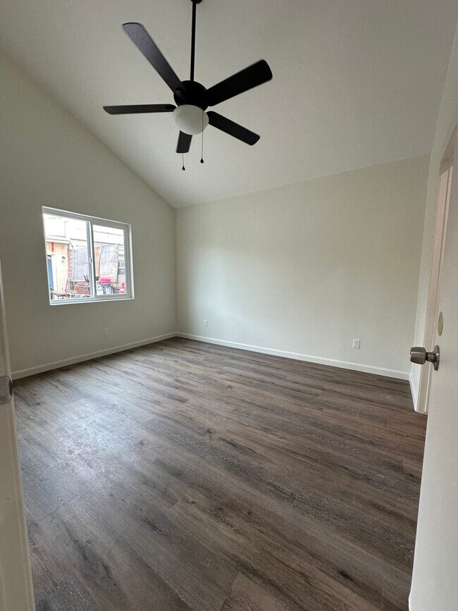 Building Photo - 3623 W 105th St