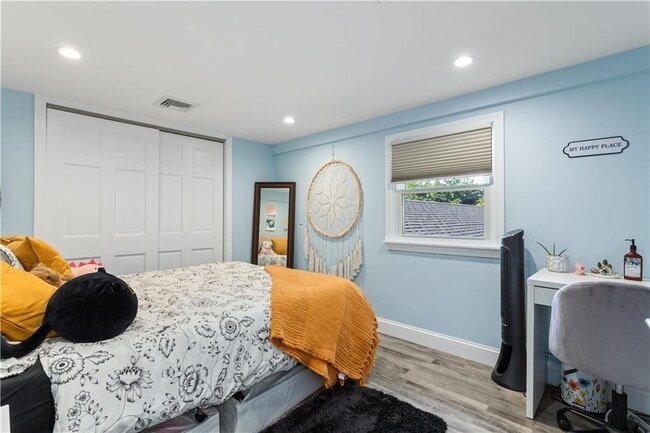 Building Photo - 4 James St