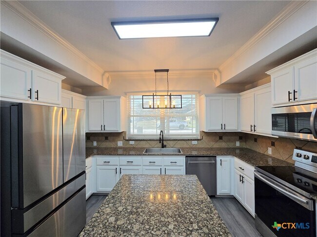 Building Photo - 1518 Indian Camp Trail