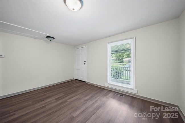 Building Photo - 202 Horne Rd