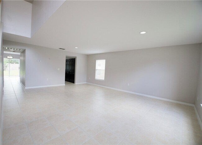 Building Photo - 203 Stony Point Dr