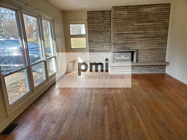 Building Photo - 3314 N Taylor Ave