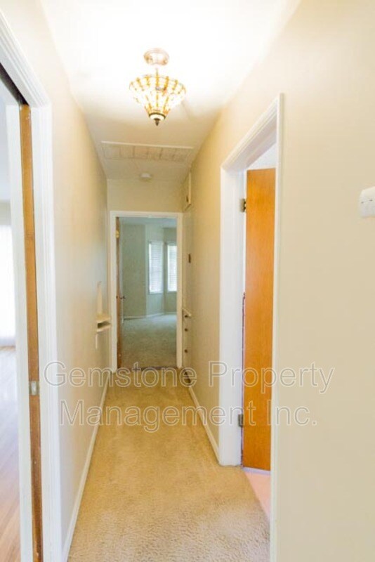 Building Photo - 4947 63rd St