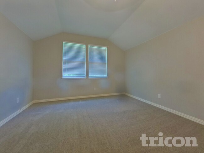 Building Photo - 5604 Nacona Dr