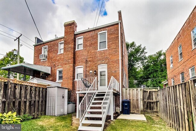 Building Photo - 6203 8th St NW