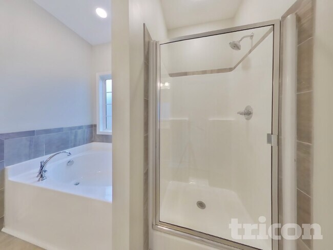 Building Photo - 824 Ellyson Dr