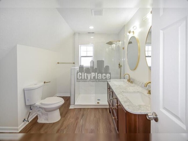 Building Photo - 2625 Guilford Ave