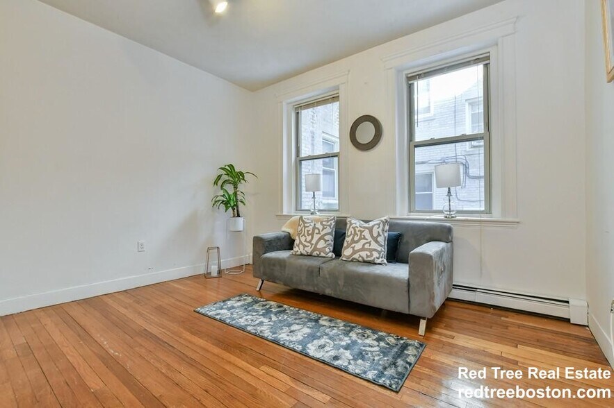 Building Photo - 1673 Commonwealth Ave